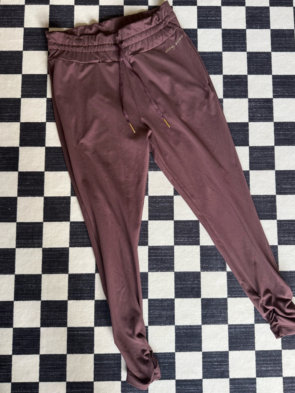Gymshark like new joggers (M) - Picture 3 of 9